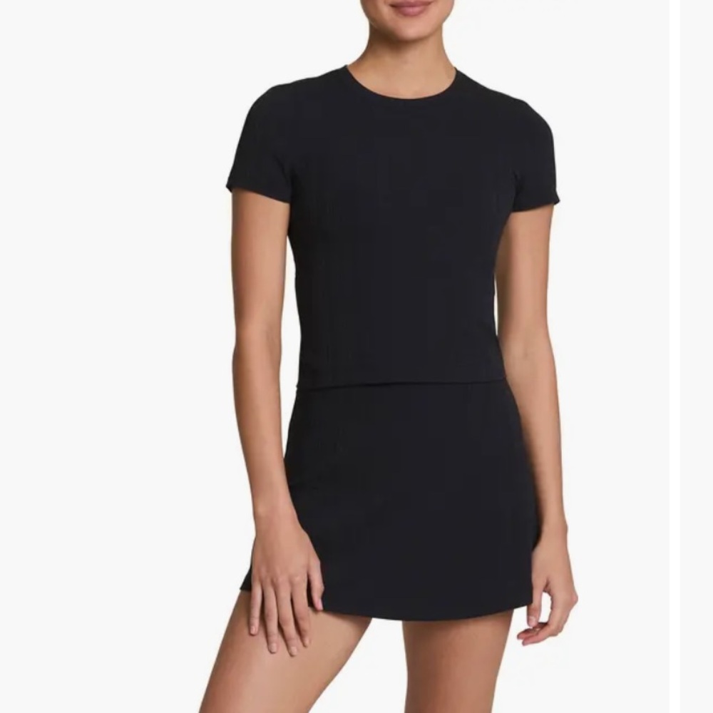 Black Spanx Women’s Tee Shirt NWOT